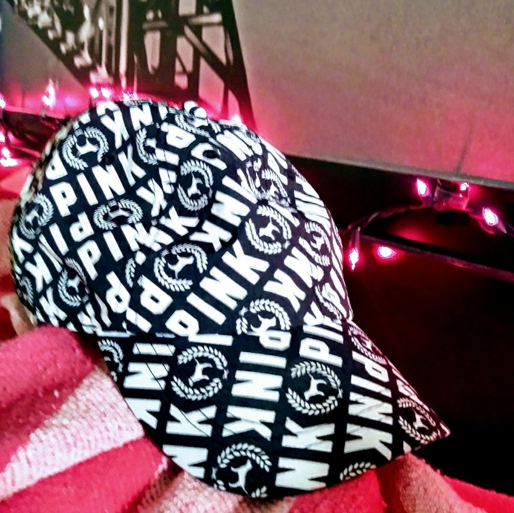 VS PINK Hat
